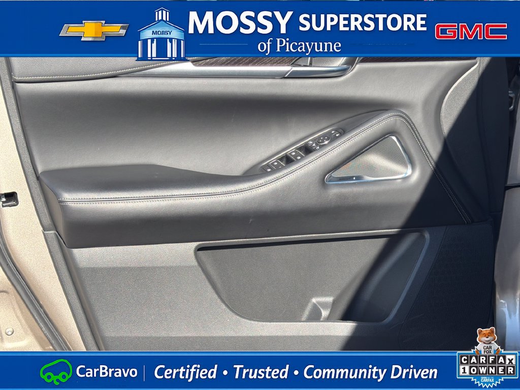Used 2023 INFINITI QX60 Sensory w/ Cargo Package FWD image 14