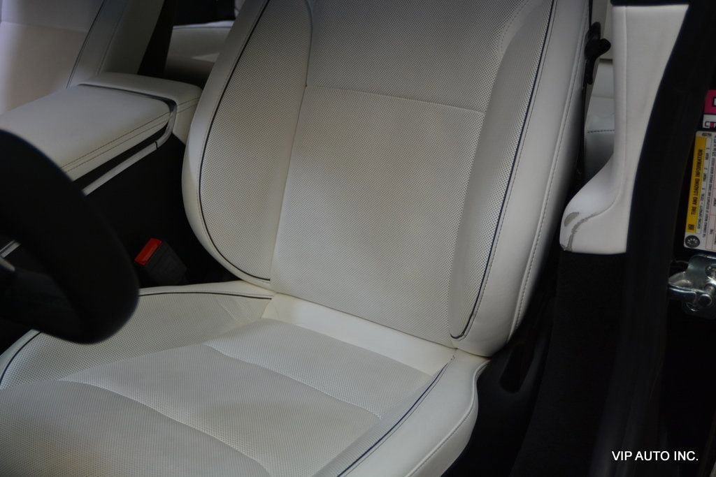 Used 2021 Tesla Model S Plaid image 15