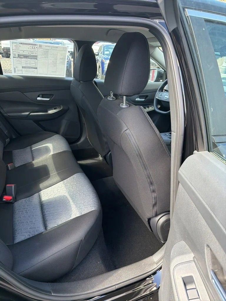 Used 2025 Nissan Sentra SV w/ All-Weather Package FWD image 18