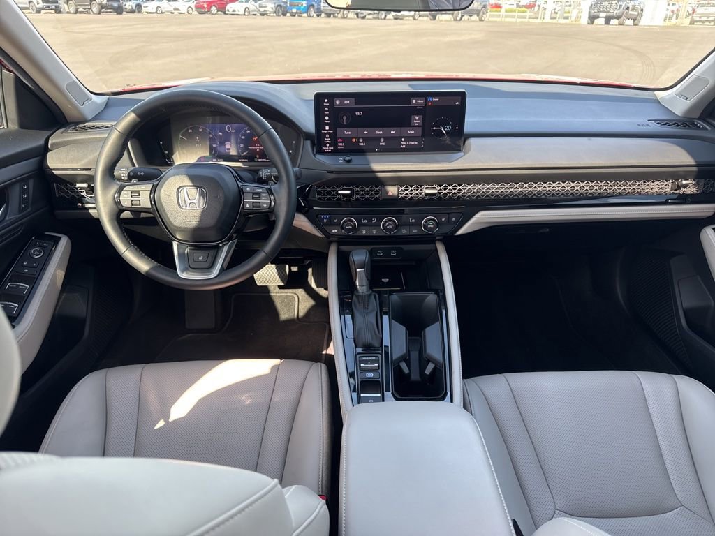 Used 2025 Honda Accord Touring image 13