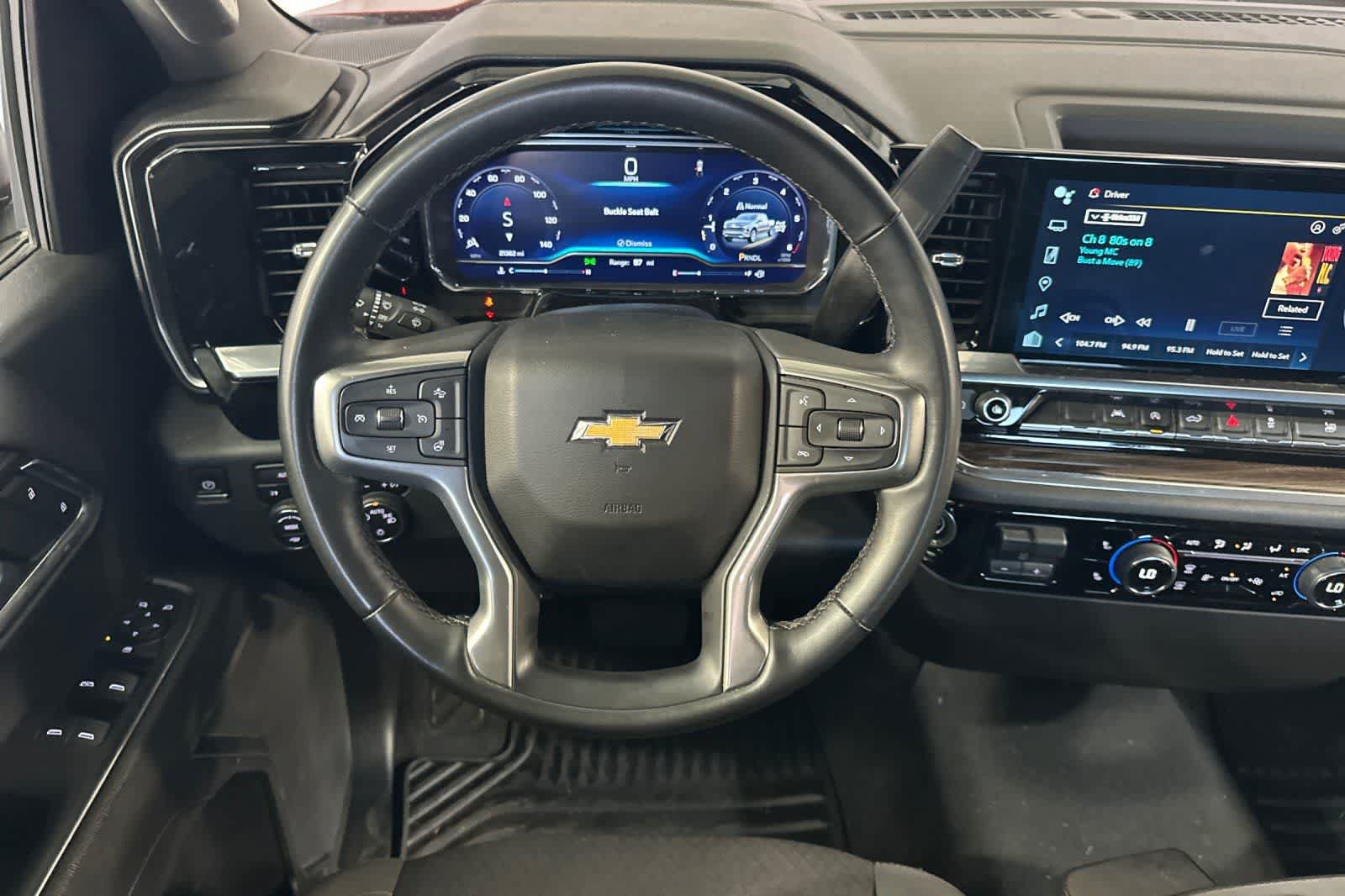 Used 2023 Chevrolet Silverado 1500 LT AWD/4WD image 16