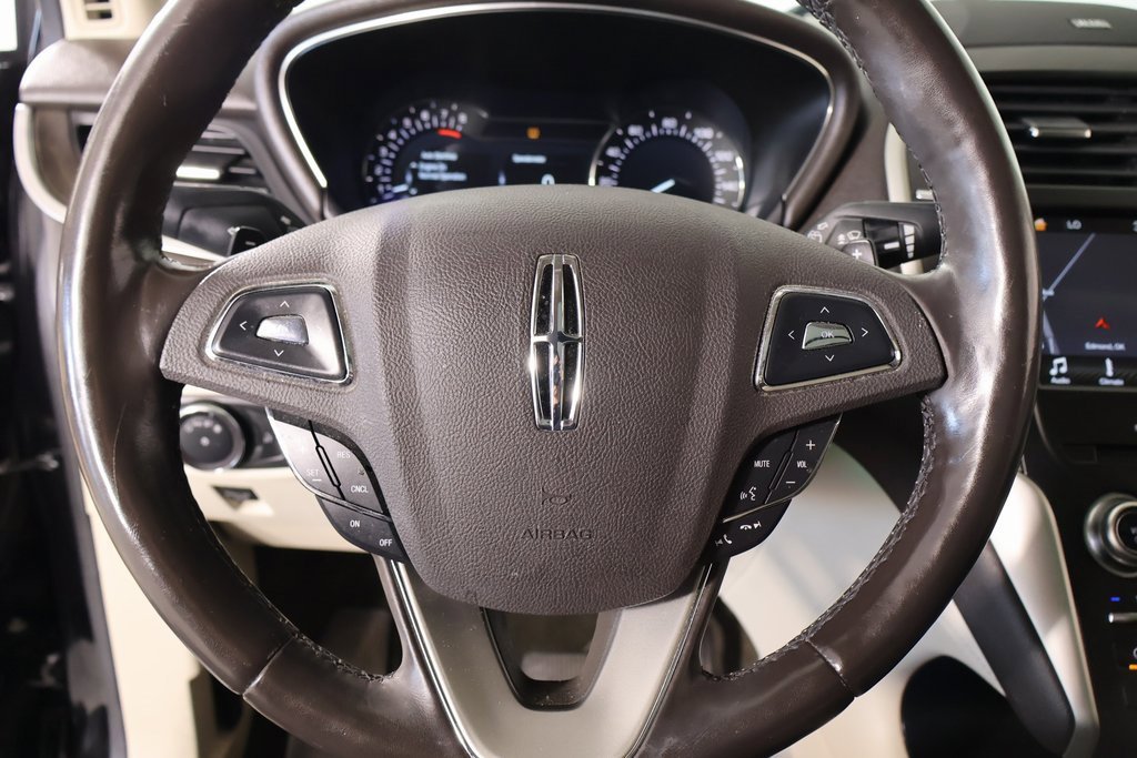 Used 2019 Lincoln MKC Reserve w/ MKC Climate Package image 3