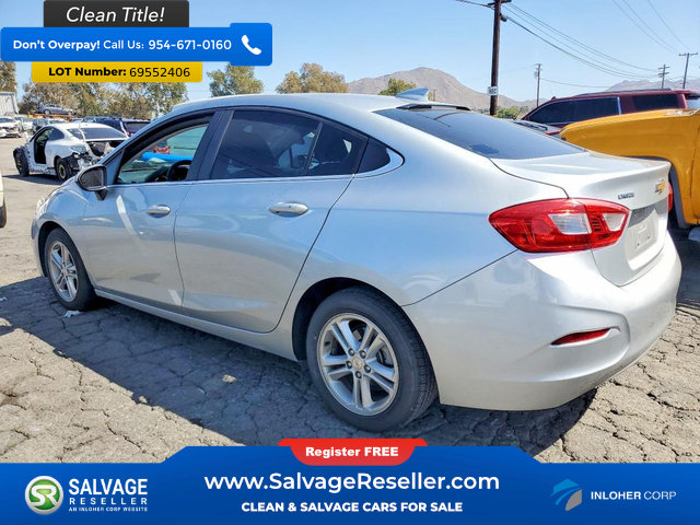 Used 2017 Chevrolet Cruze LT w/ Convenience Package FWD image 3