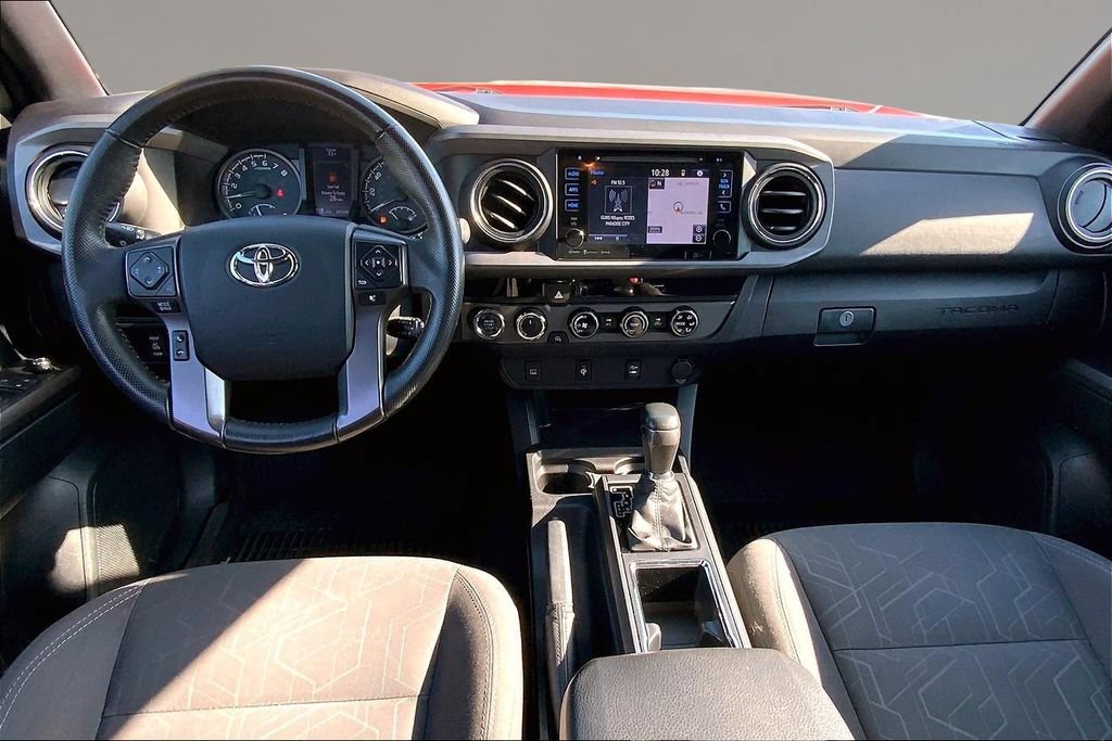 Used 2016 Toyota Tacoma TRD Off-Road w/ Towing Package AWD/4WD image 16