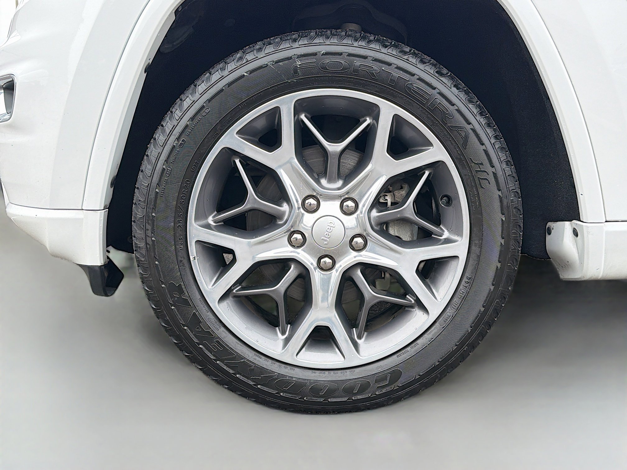 Used 2020 Jeep Grand Cherokee Overland image 40