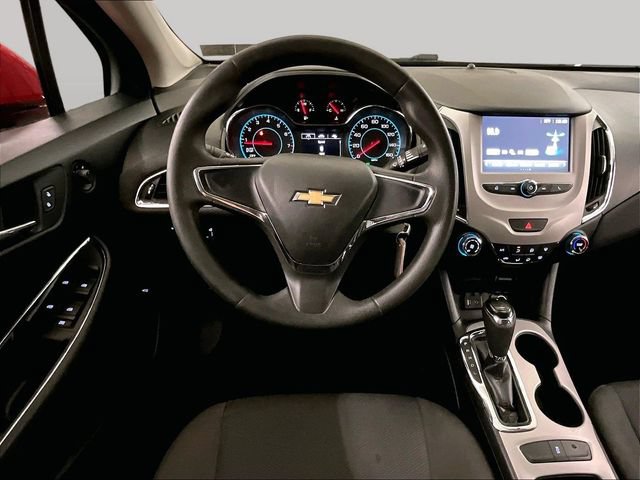 Used 2018 Chevrolet Cruze LS FWD image 6