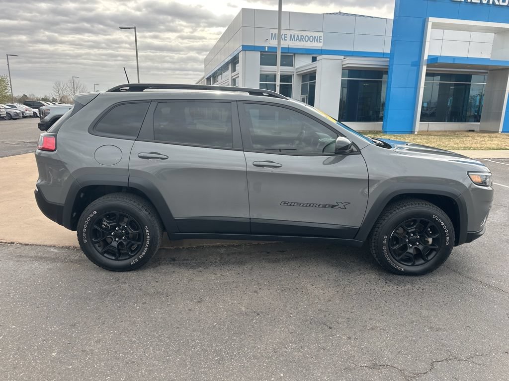 Used 2022 Jeep Cherokee Latitude AWD/4WD image 37