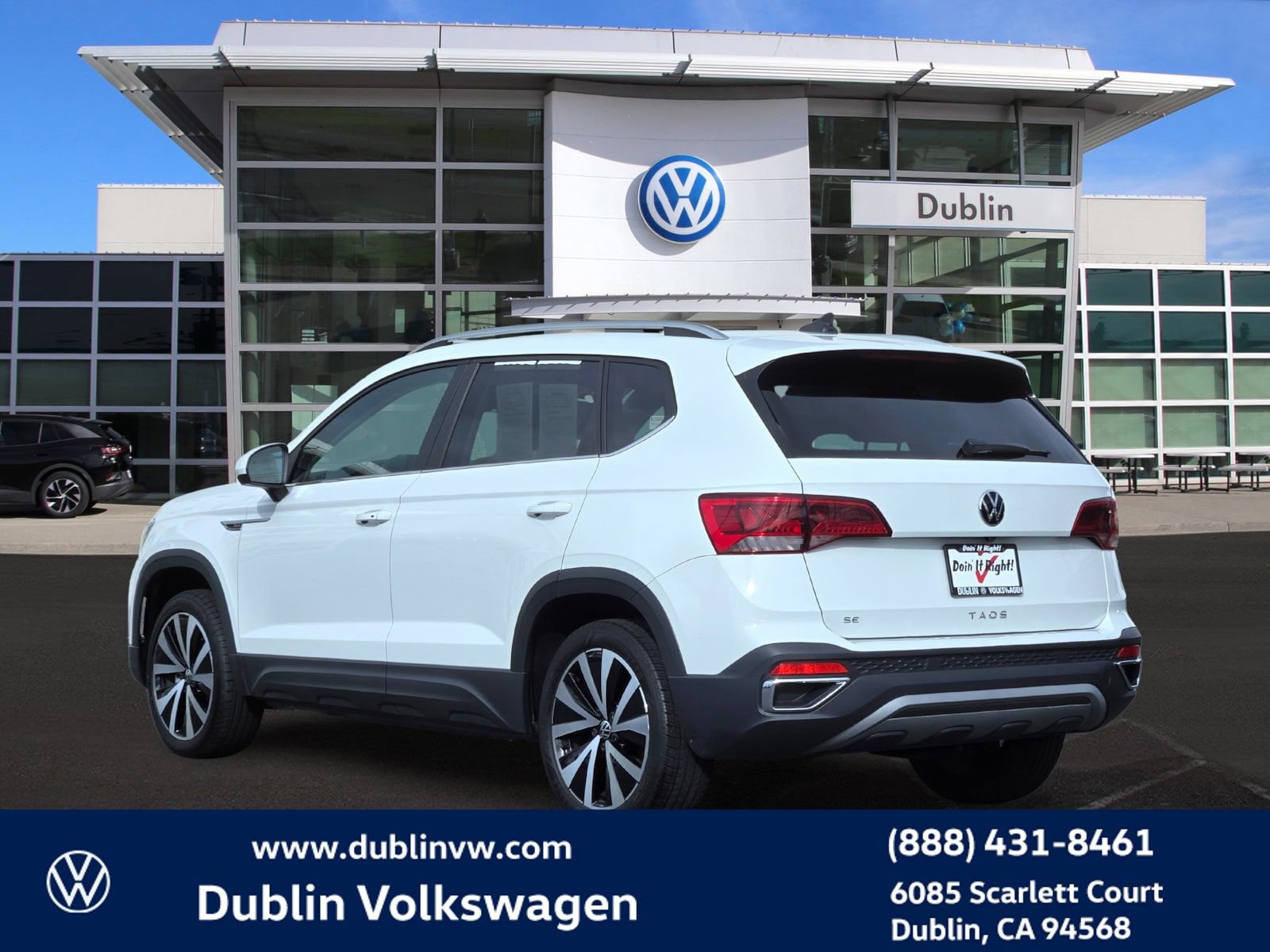 Used 2024 Volkswagen Taos SE image 6