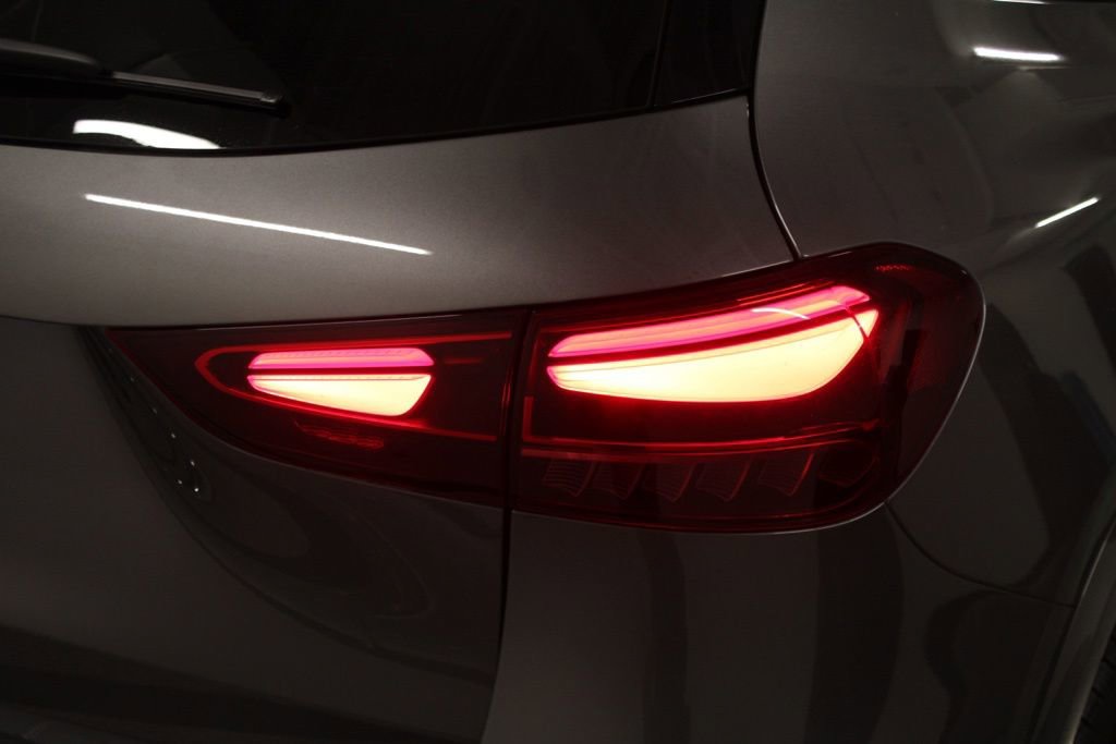 Certified 2025 Mercedes-Benz GLA 250 image 33