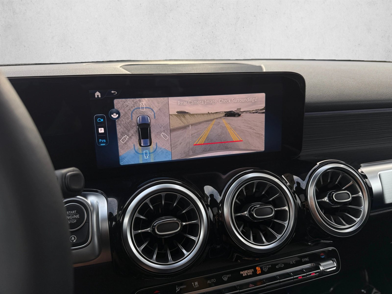 New 2026 Mercedes-Benz GLB 250 4MATIC image 15