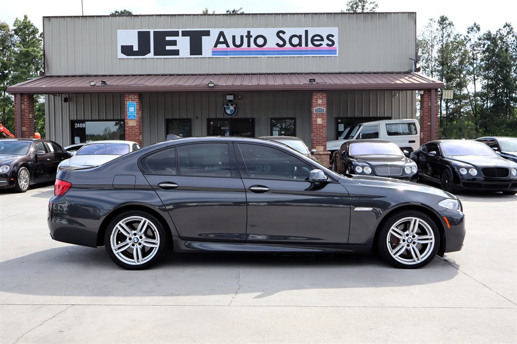 Used 2013 BMW 550i xDrive Sedan AWD/4WD image 8