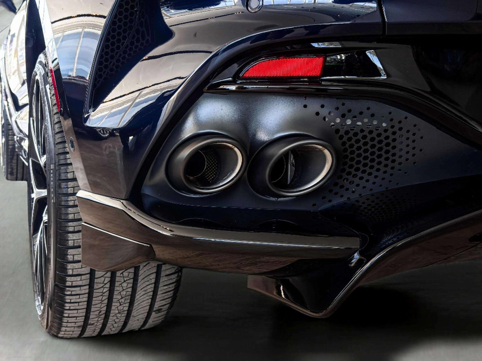 New 2026 Aston Martin DBX 707 AWD/4WD image 46