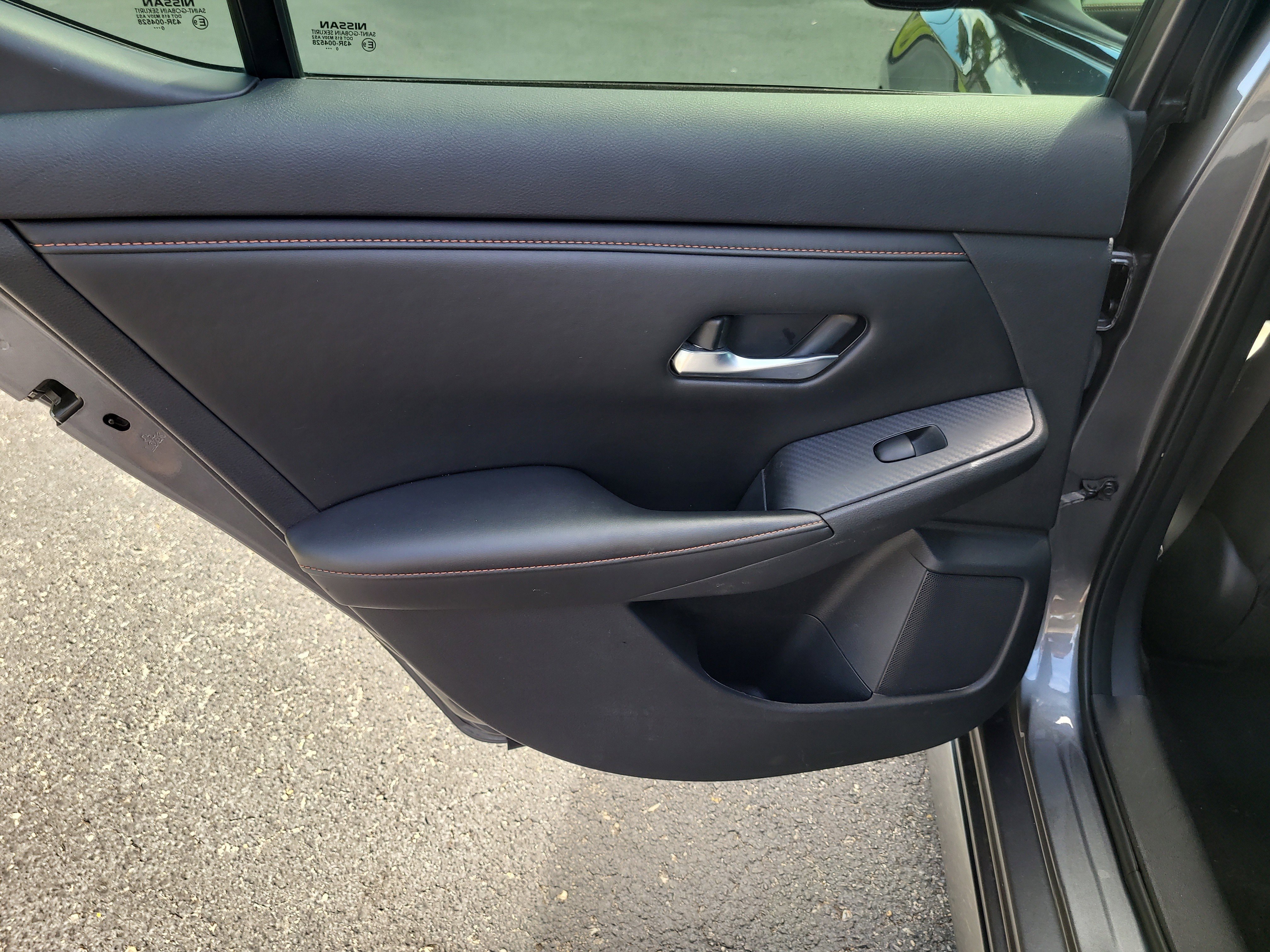 Used 2020 Nissan Sentra SR w/ Premium Package FWD image 11