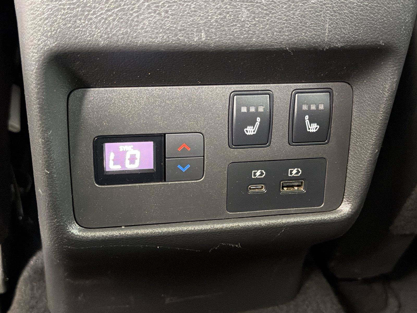 Used 2021 Nissan Rogue Platinum FWD image 21