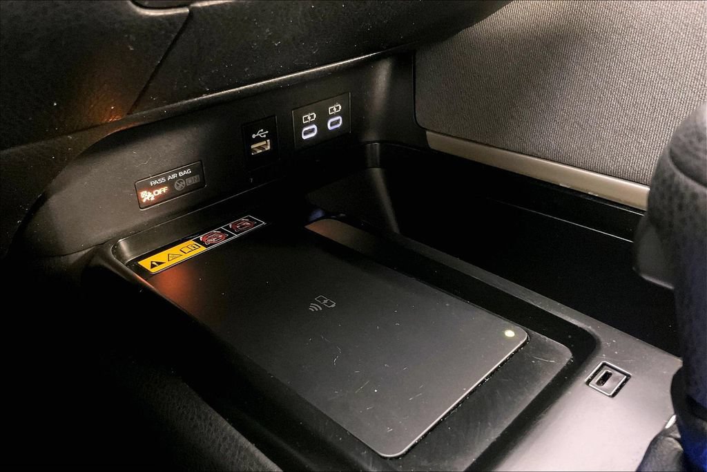 Used 2025 Toyota Camry LE FWD image 27