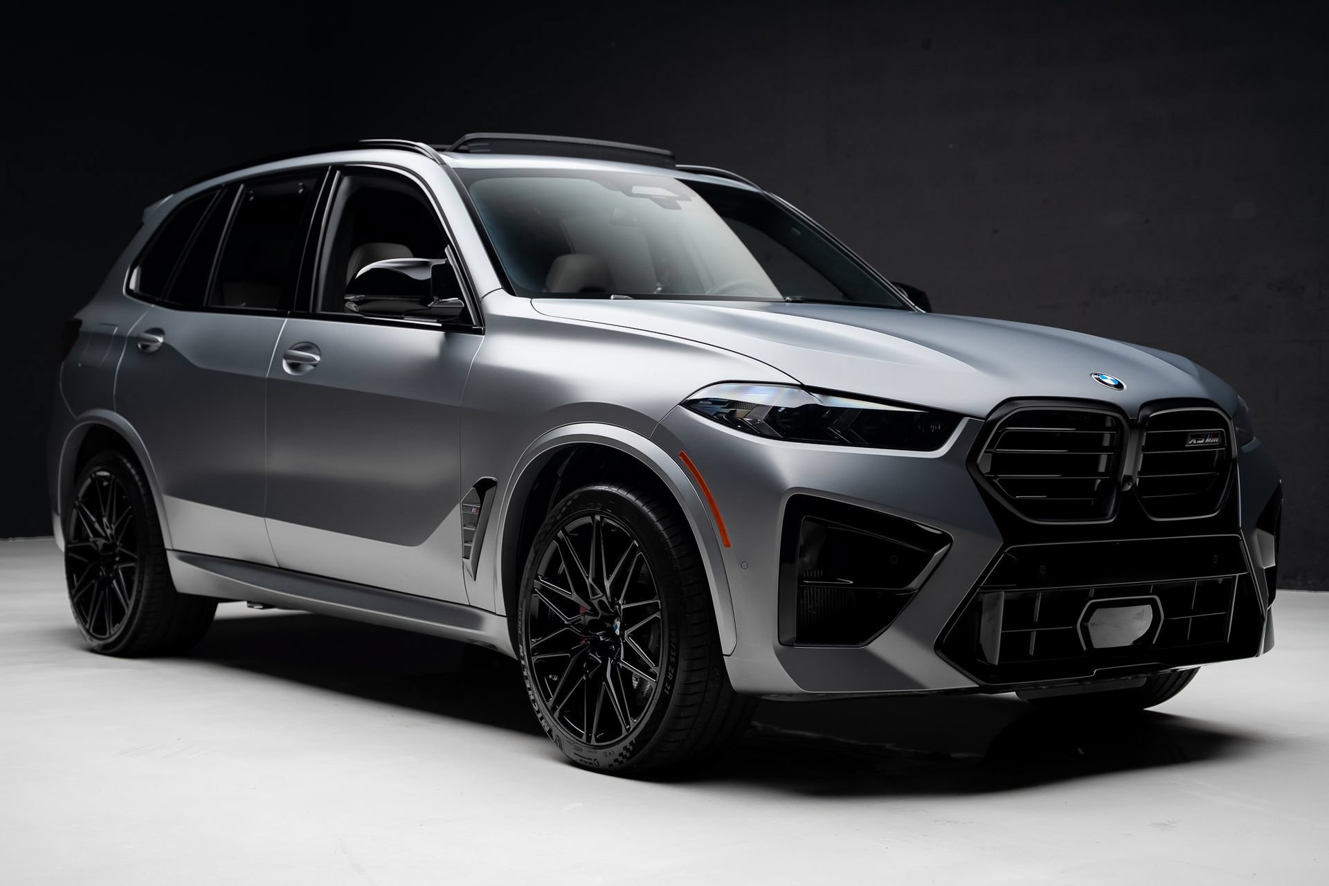 Used 2025 BMW X5 M Competition w/ Executive Package AWD/4WD image 93
