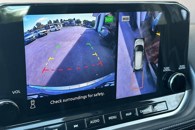 Used 2023 Nissan Rogue Platinum w/ Platinum Premium Package image 19