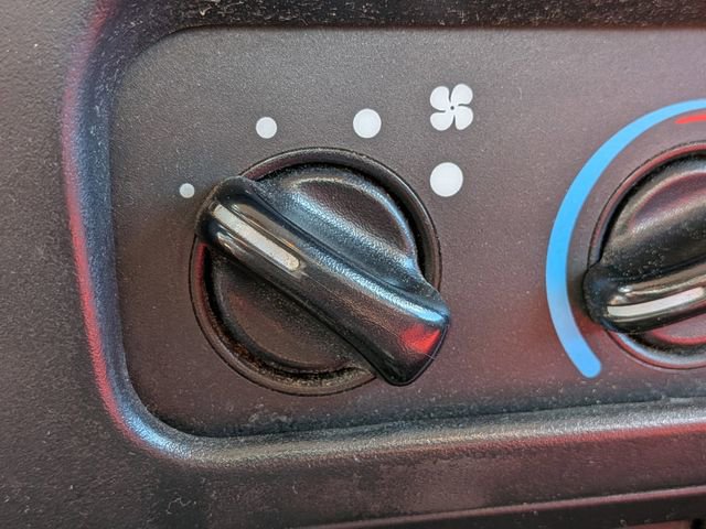 Used 2006 Jeep Wrangler SE image 28