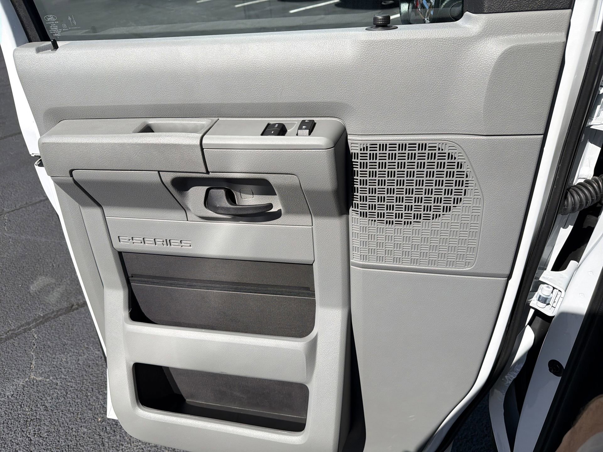 New 2026 Ford E-350 and Econoline 350 Super Duty w/ Power Equipment Group image 13