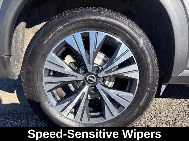 Used 2023 Nissan Rogue SV AWD/4WD image 27