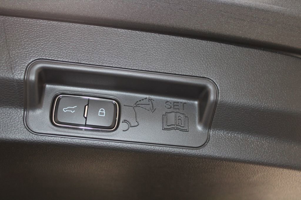 New 2026 Ford Explorer ST-Line w/ ST-Line Street Pack image 17