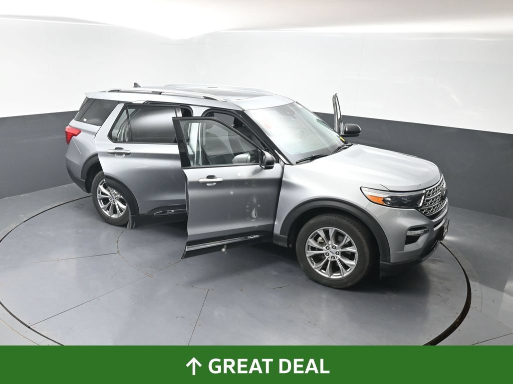 Used 2022 Ford Explorer Limited w/ Equipment Group 301A AWD/4WD image 62