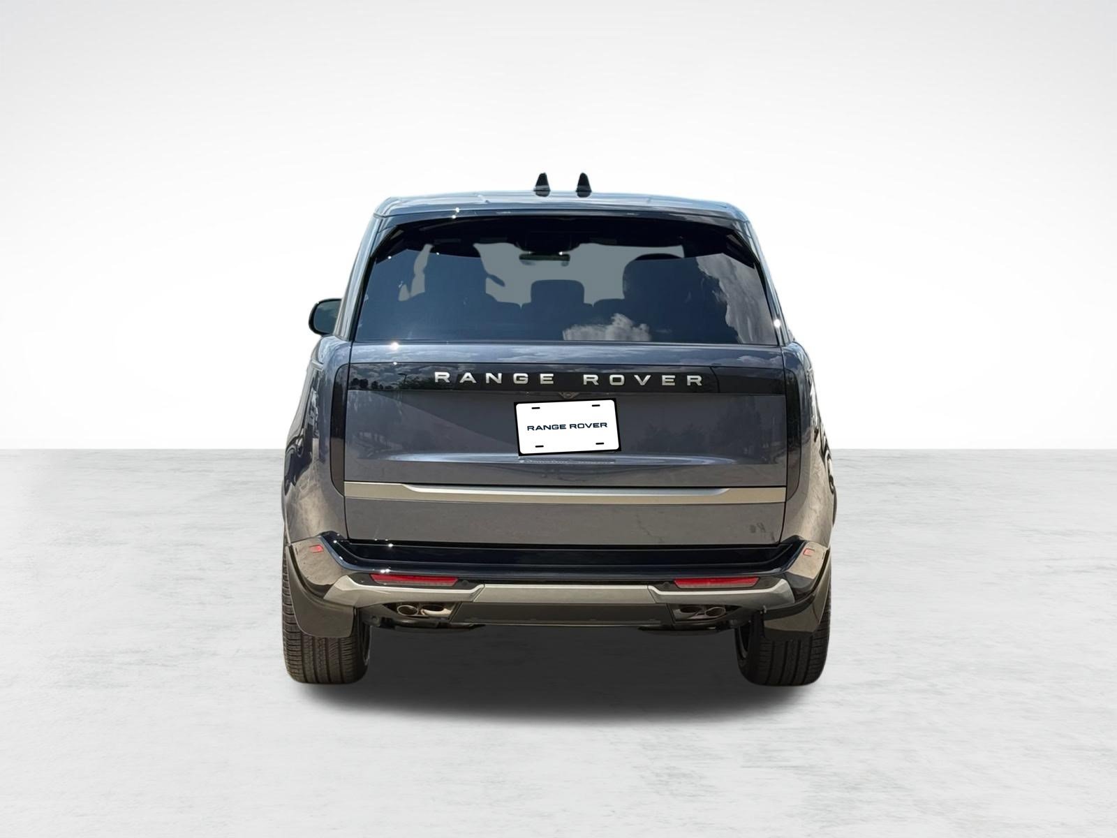 New 2026 Land Rover Range Rover Long Wheelbase SE AWD/4WD image 10
