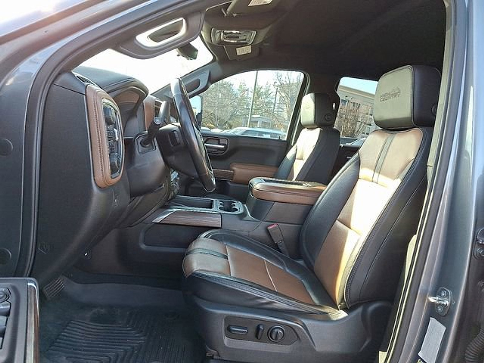 Used 2020 Chevrolet Silverado 1500 High Country w/ Technology Package image 13