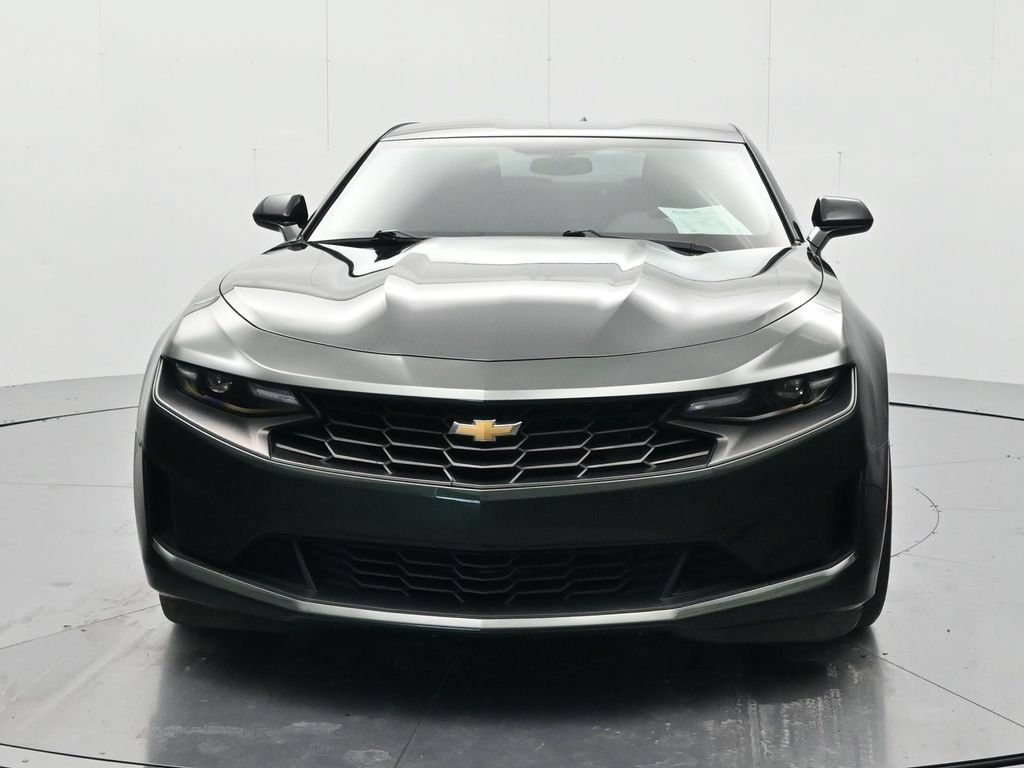 Used 2020 Chevrolet Camaro LT RWD image 2