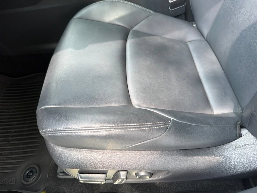 Used 2023 Toyota Venza Nightshade AWD/4WD image 21