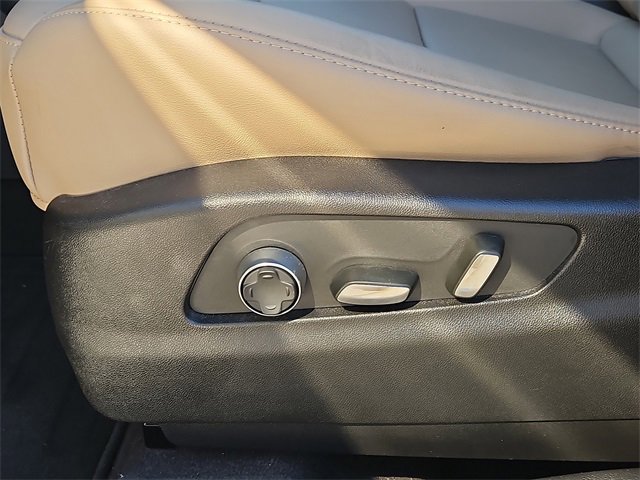 Used 2025 Cadillac XT4 Premium Luxury w/ Cold Weather Package image 16