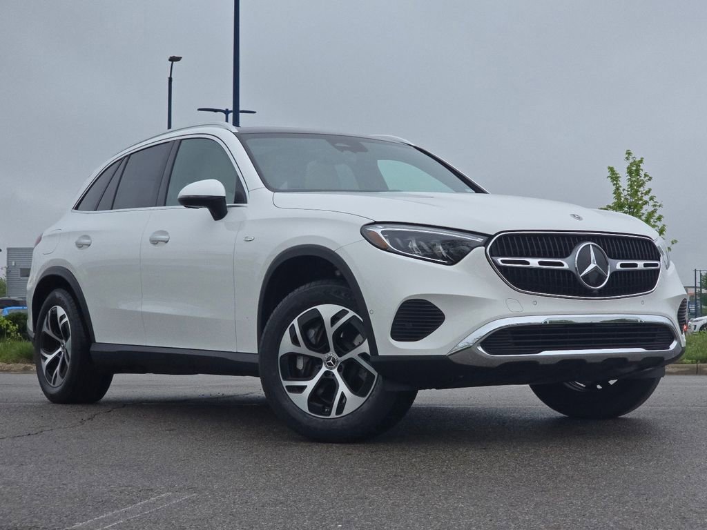 Certified 2025 Mercedes-Benz GLC 350e 4MATIC image 2