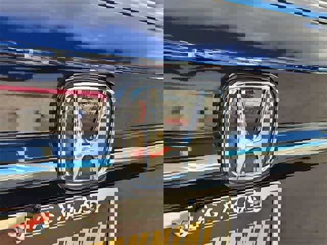 Used 2023 Honda Odyssey Elite image 12