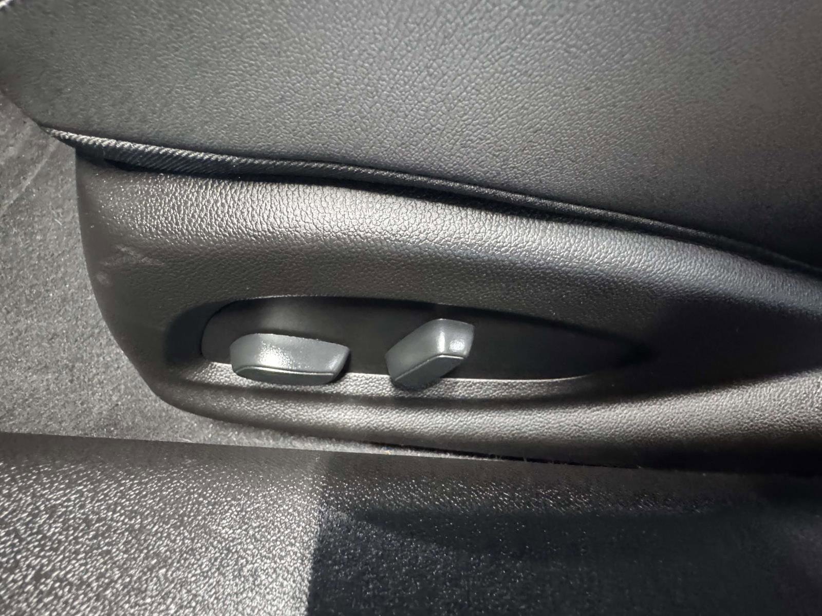 Used 2022 Chevrolet Camaro SS image 17