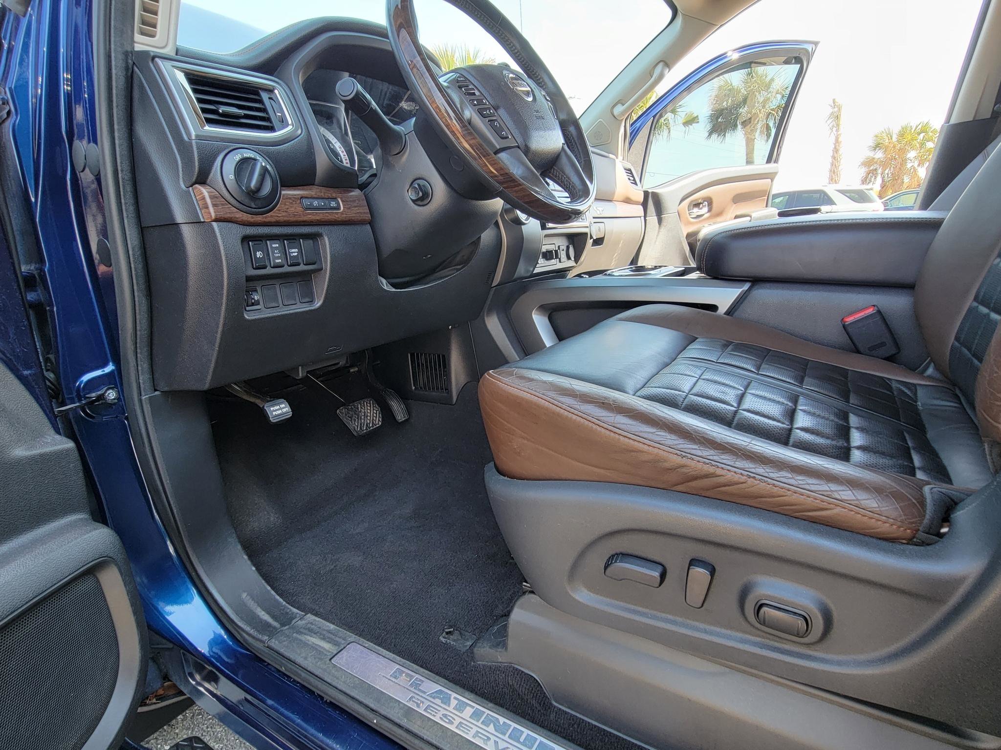 Used 2017 Nissan Titan Platinum Reserve RWD image 28
