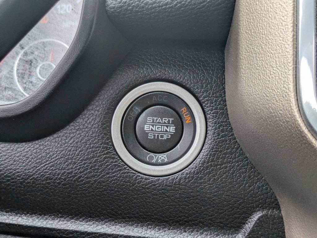 Used 2024 RAM 2500 Laramie w/ Safety Group AWD/4WD image 21