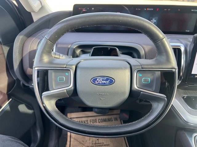 Used 2025 Ford Expedition Platinum w/ Platinum Ultimate Package AWD/4WD image 22