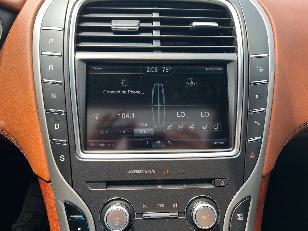 Used 2016 Lincoln MKX Black Label w/ Technology Package AWD/4WD image 28