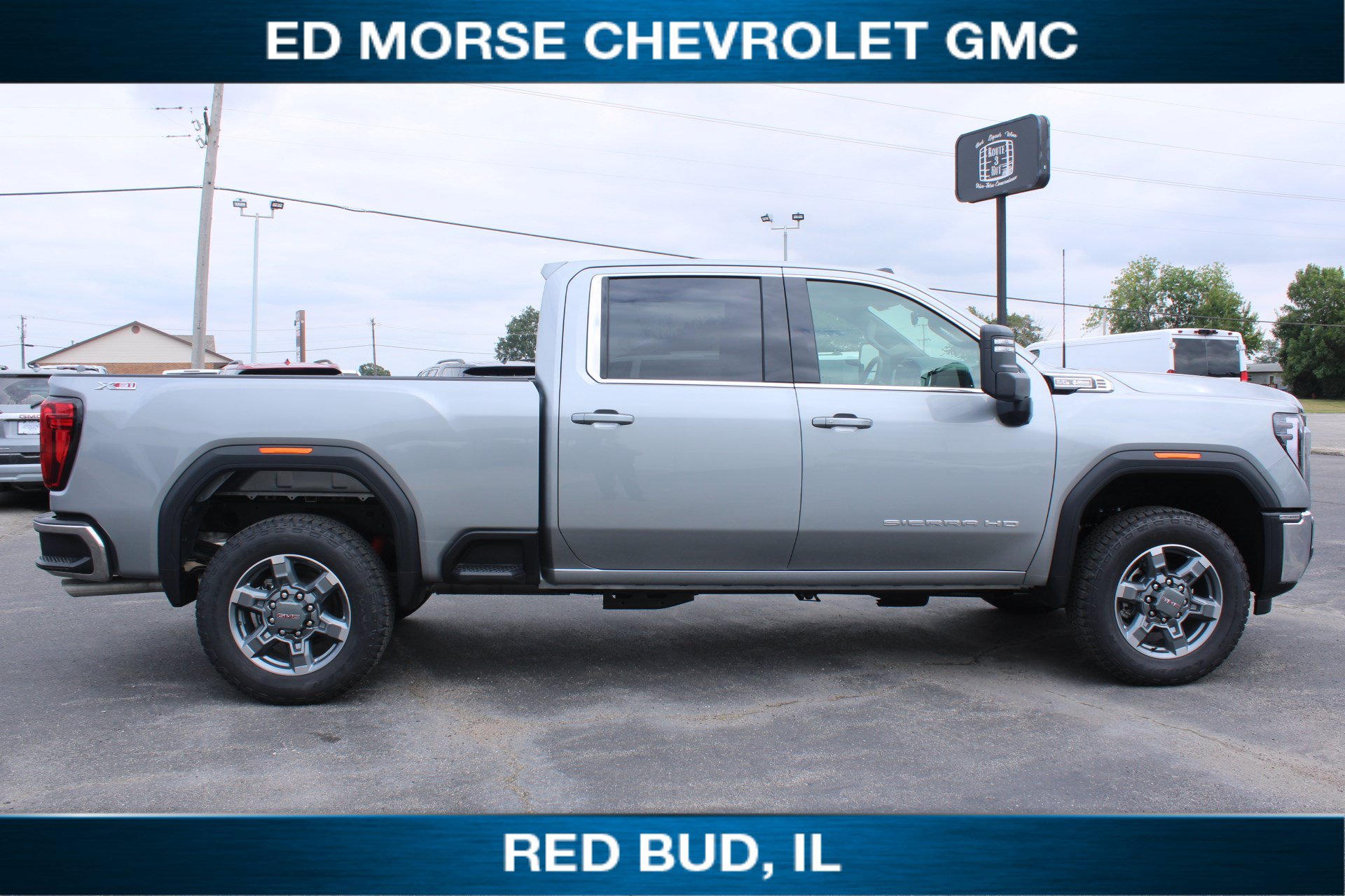 New 2026 GMC Sierra 2500 SLE w/ Preferred Package AWD/4WD image 2