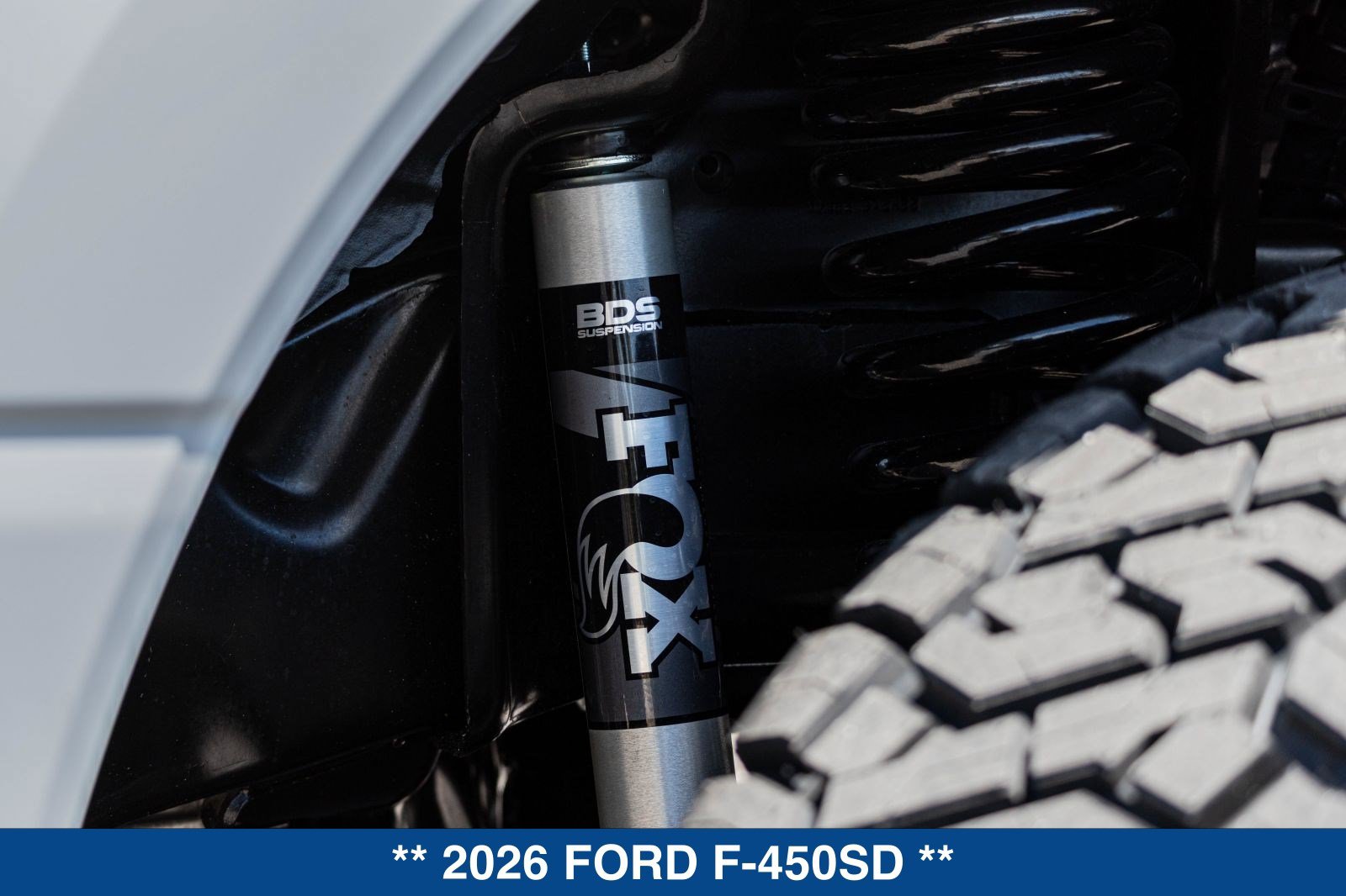 New 2026 Ford F450 XLT w/ FX4 Off-Road Package AWD/4WD image 23