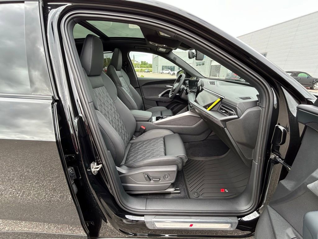 New 2026 Audi SQ5 Premium Plus AWD/4WD image 47
