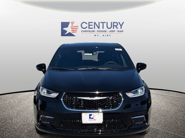 New 2026 Chrysler Pacifica Select image 6