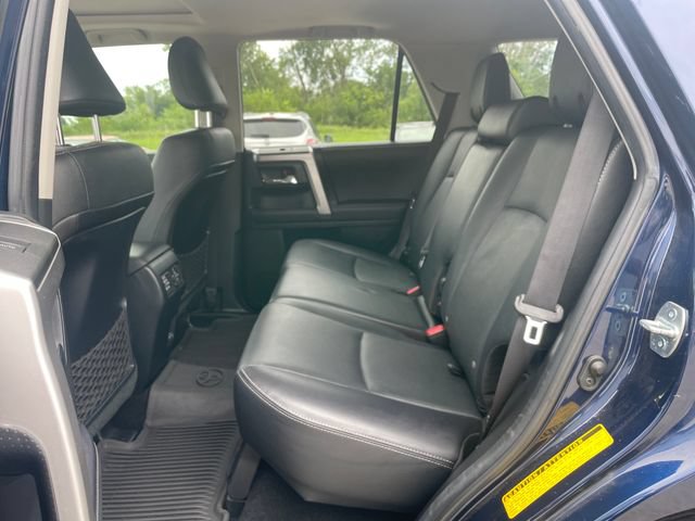 Used 2022 Toyota 4Runner Limited AWD/4WD image 43
