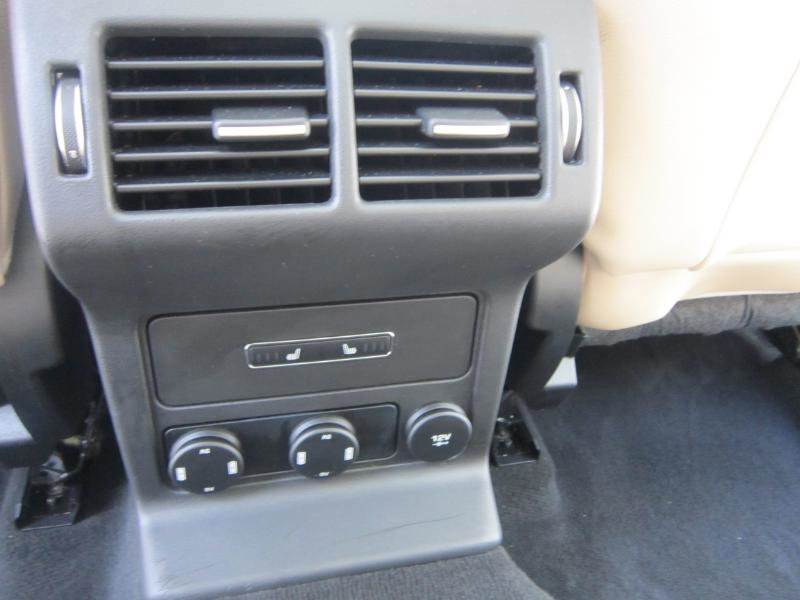 Used 2019 Jaguar F-PACE Premium image 25