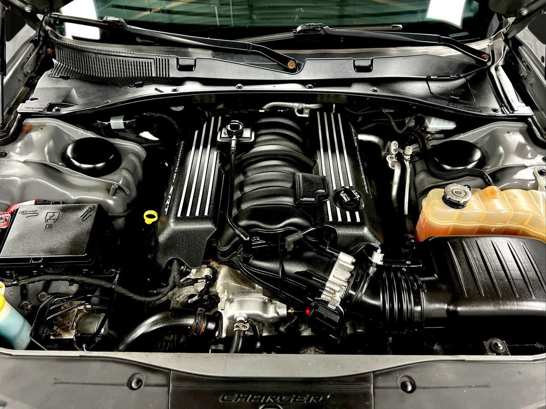 Used 2018 Dodge Charger R/T Scat Pack w/ Dynamics Package RWD image 46