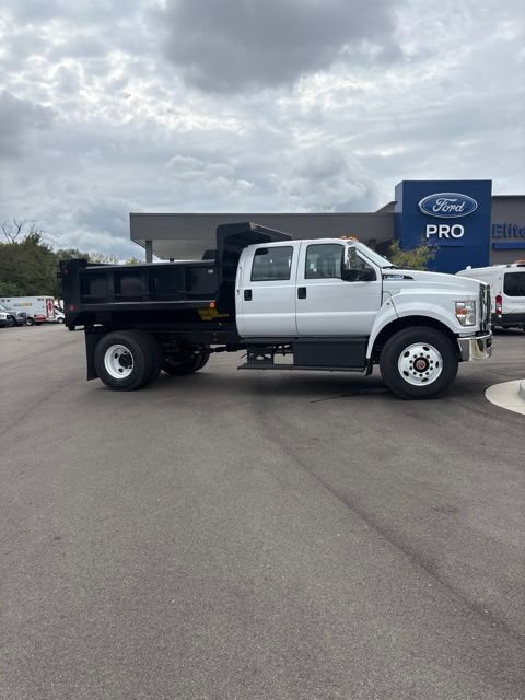 New 2027 Ford F750 2WD Crew Cab Super Duty image 3