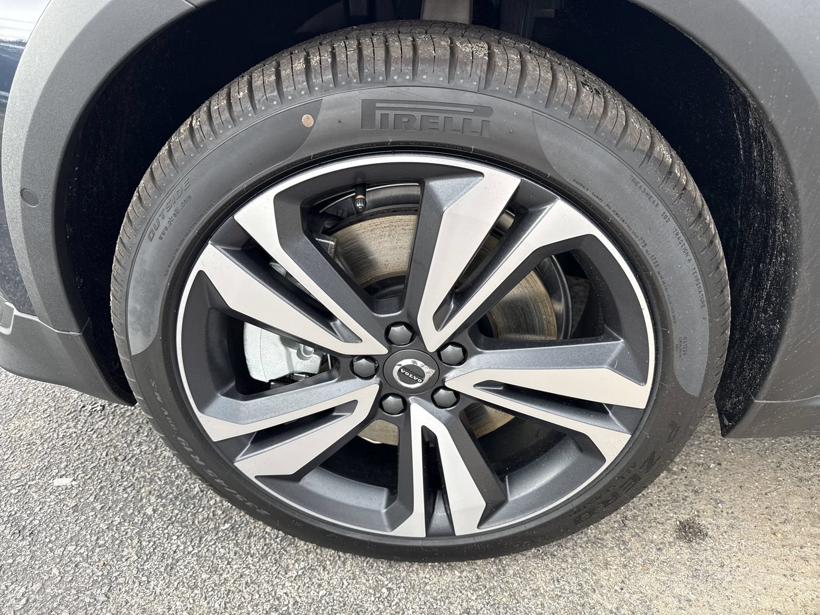 New 2026 Volvo V60 B5 Cross Country Plus w/ Protection Package Premier AWD/4WD image 9