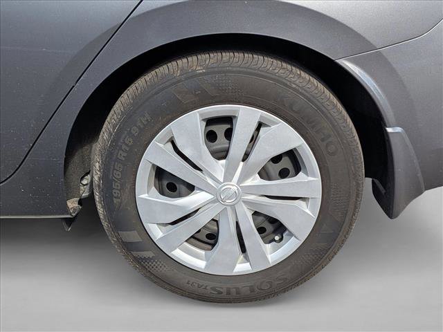 Used 2024 Nissan Versa S w/ Trunk Package image 3