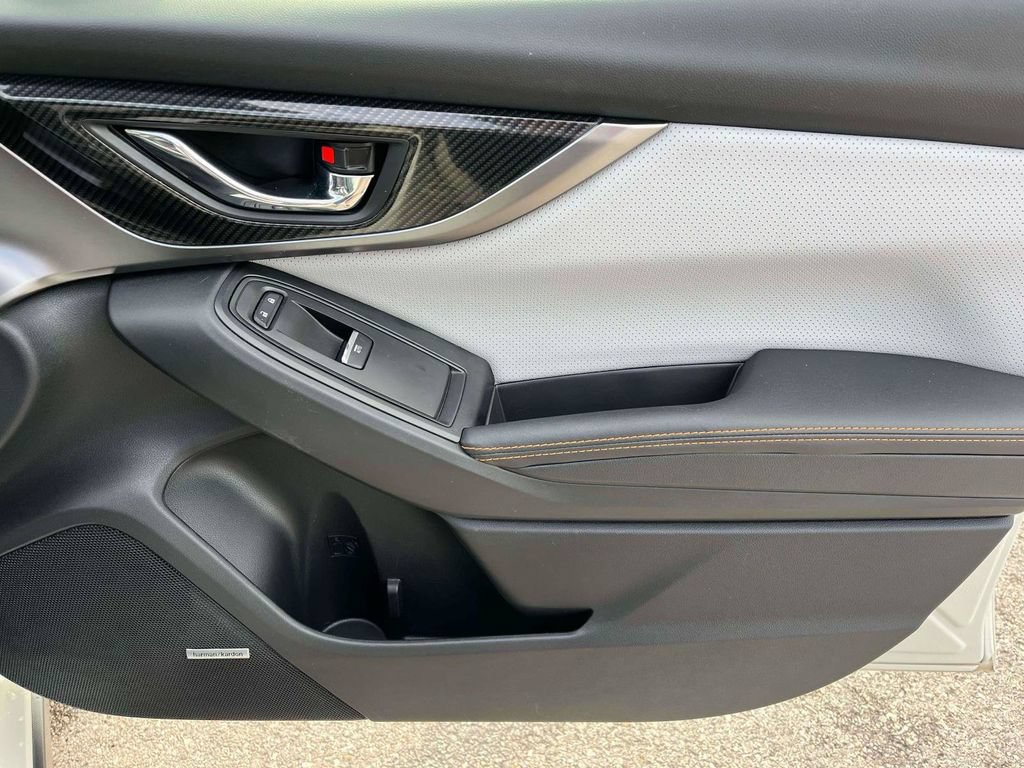 Used 2019 Subaru Crosstrek 2.0i Limited w/ Moonroof Package w/Navigation AWD/4WD image 10