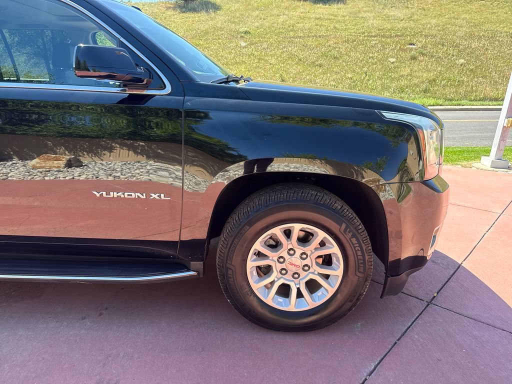 Used 2016 GMC Yukon XL SLT w/ Open Road Package AWD/4WD image 35